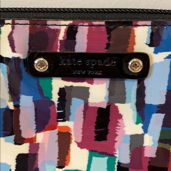 Kate Spade Travel Accessories/Passport Bag - Picture 3 of 4